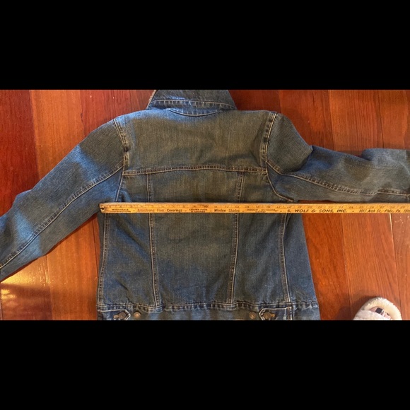Vintage GAP women’s faux fur lined denim Jean jacket, size small - Picture 6 of 8